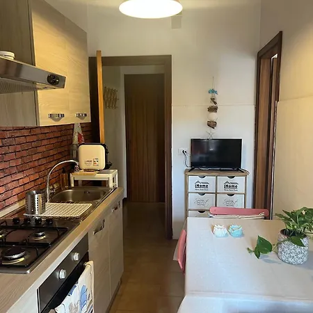 Two Steps From The Sea - Psg